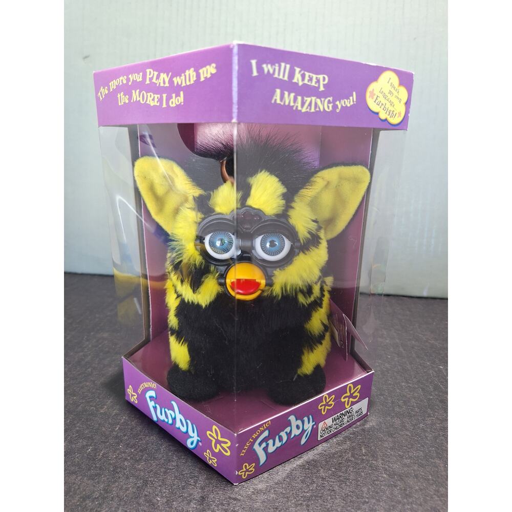 Vintage 1999 Tiger Electronics Bumblebee Furby Model 70-800 New In Box